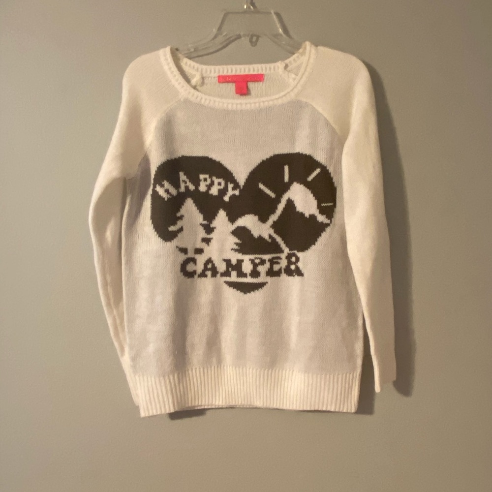 Pullover sweater